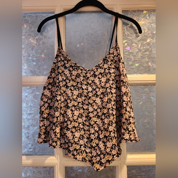 L.A. HEARTS Floral Caged Back Crop Tank Top - Picture 1 of 6